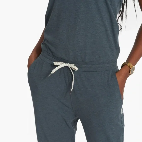 NEW Sold Out Vuori Women's Lux Jumpsuit Stone Heather, Size Medium - Picture 3 of 9